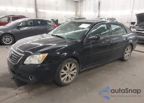 2008 Toyota Avalon Touring z USA, uszkodzony, nr VIN 4T1BK36BX8U273881